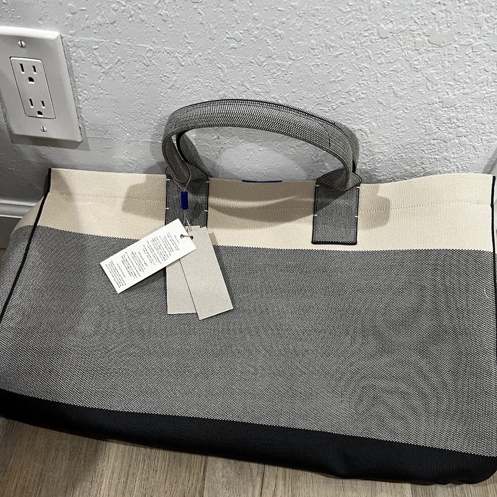 Rothy’s bag